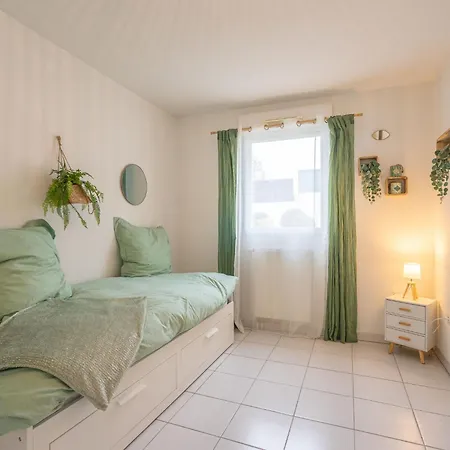 Apartment Les Jardins D'aunis-2 By Interhome