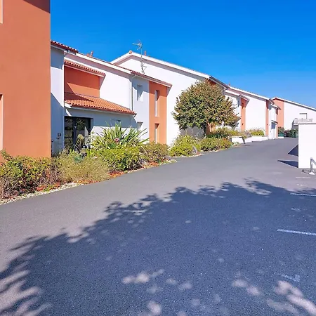 Apartment Les Jardins D'aunis-2 By Interhome Royan